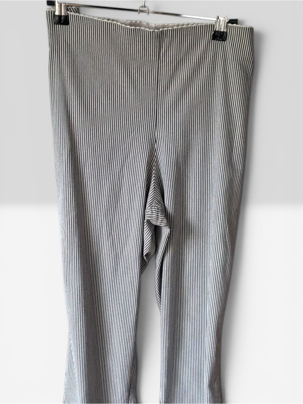 Elle Striped High-Waist Knit XL Capris - Black & White